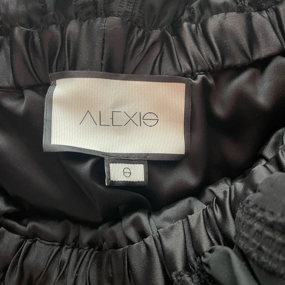 Alexis off shoulder shirt , color black - Picture 2 of 4